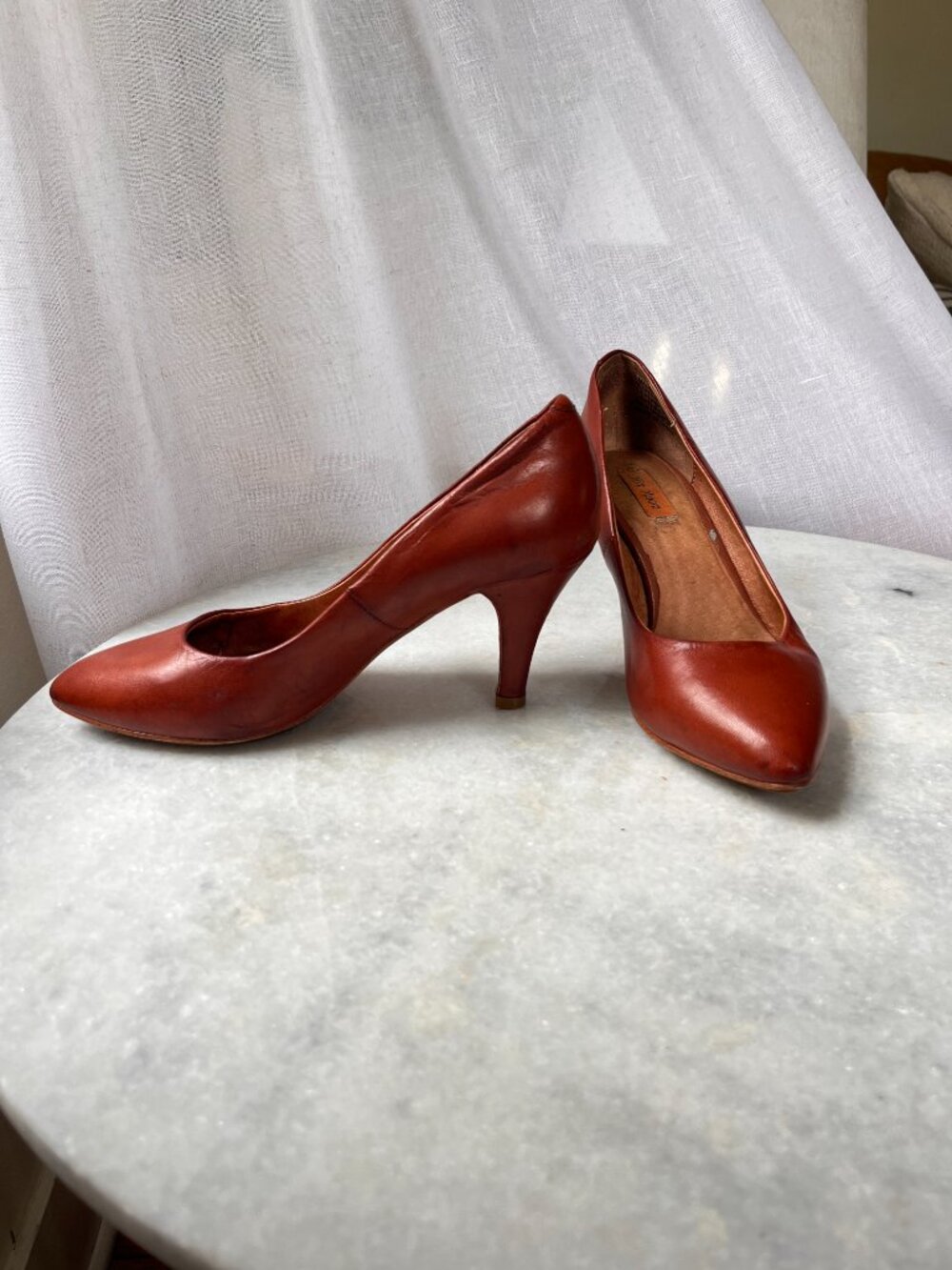 Miz Mooz Chestnut Leather Pointed Toe Classic Pump | Size 7
